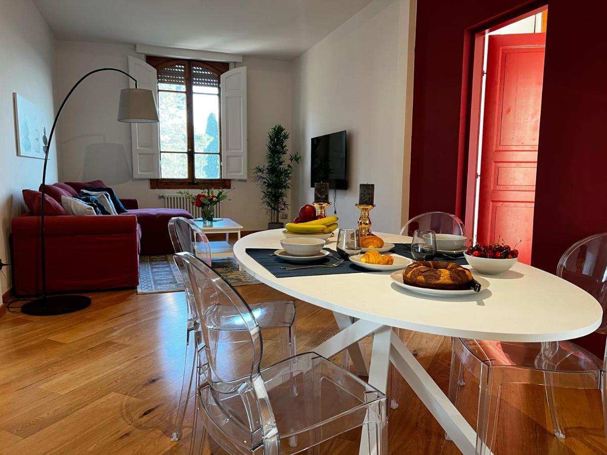 Chic Apt In Villa - Dolcevita Holiday Floransa Dış mekan fotoğraf