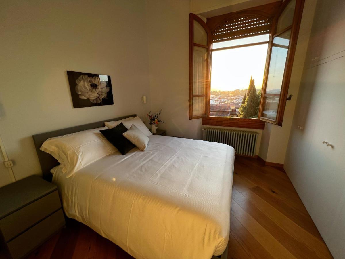 Chic Apt In Villa - Dolcevita Holiday Floransa Dış mekan fotoğraf