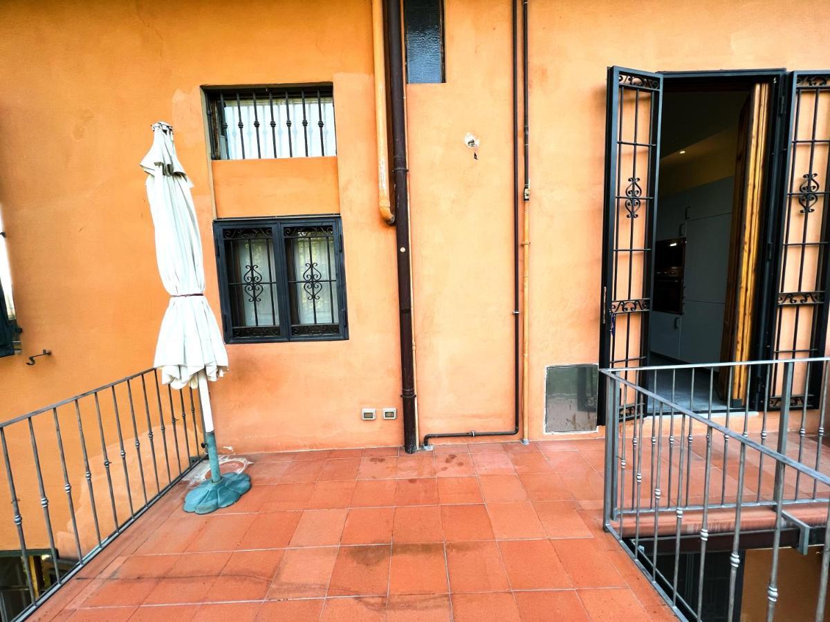 Chic Apt In Villa - Dolcevita Holiday Floransa Dış mekan fotoğraf