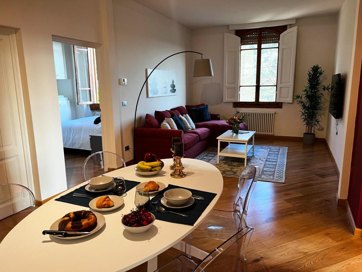 Chic Apt In Villa - Dolcevita Holiday Floransa Dış mekan fotoğraf