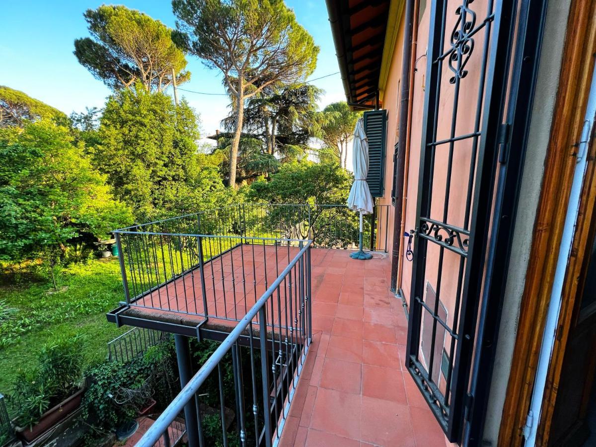 Chic Apt In Villa - Dolcevita Holiday Floransa Dış mekan fotoğraf
